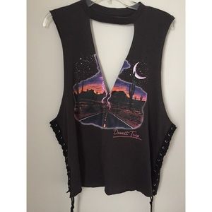 Cut out lace up muscle tee. Forever 21 size 1X.